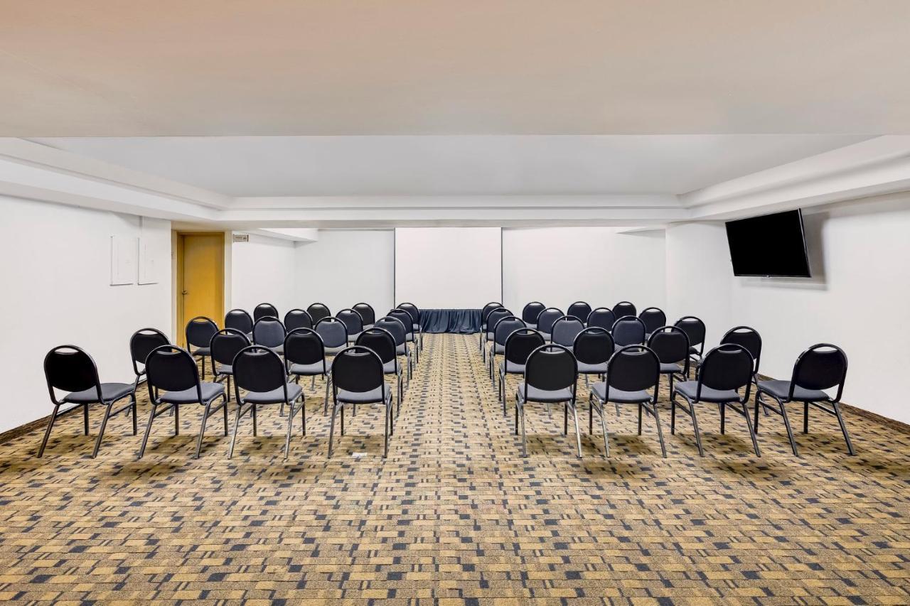 Fiesta Inn Insurgentes Viaducto Meksyk Zewnętrze zdjęcie